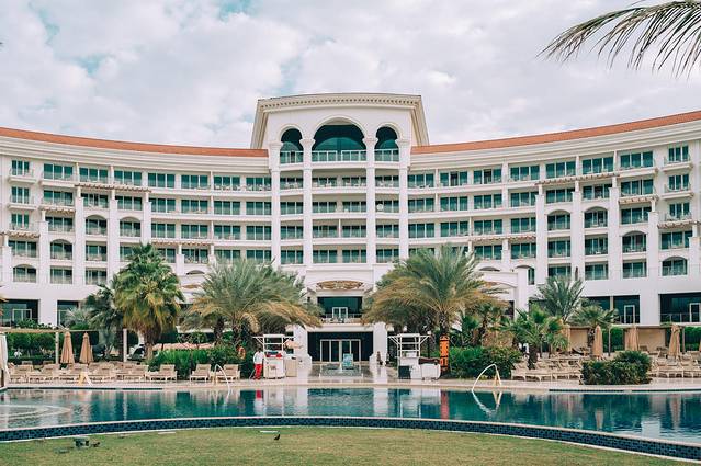 阿联酋迪拜之行,小狮妹和爸爸