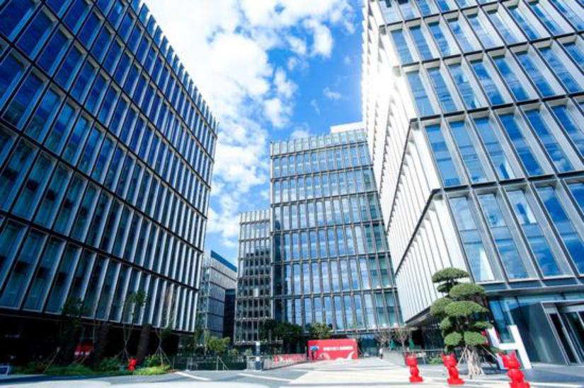 回顾雷军谈小米的互联网思维,雷军发内部信宣布小米开年第一事