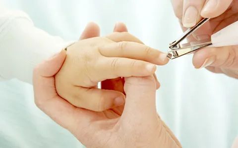 宝宝护理湿疹,宝宝湿疹护理视频教程育婴员