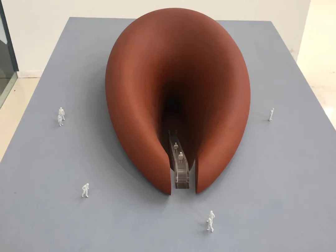 卡普尔来了，却没有人真正看懂他