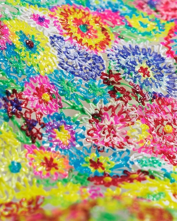 搞艺术前快回家把奶奶打扮一下，让她成为你的灵感缪斯吧