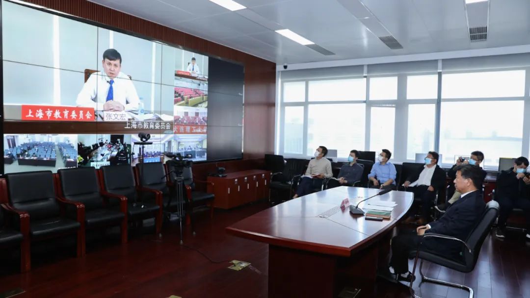 学校疫情防控怎么做?钟南山、李兰娟、张文宏“同框”发声