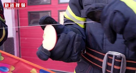 飞舞的风筝暗藏“杀机”，实验告诉你它有多大威力