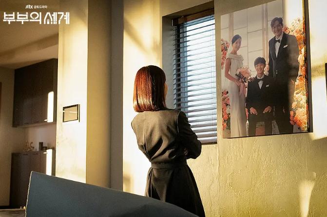 小三怀孕渣男抛弃小三,小三怀孕逼原配离婚