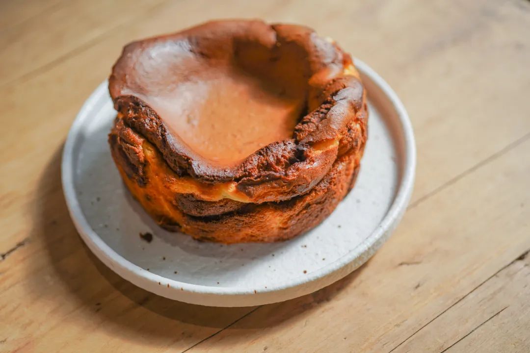 电饭锅芝士蛋糕最简单的做法,教你做现在超火的芝士蛋糕