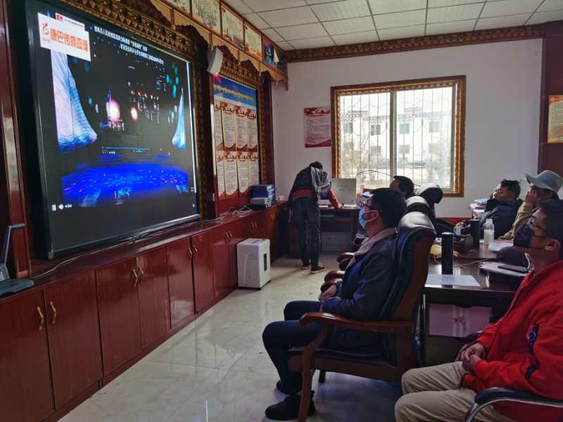 空无一人的台下，57万人流泪聆听~“逆行与坚守，甘孜战疫故事”温暖“云”讲述