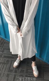 我要疯了！这件丑衣服，一穿就脱不下来