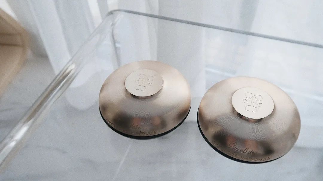 玻璃瓶水瓶1500ml空瓶,朝三暮四大水瓶图片