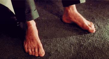 去除脚臭脚气脚出汗小妙招,光脚走路有效去脚臭