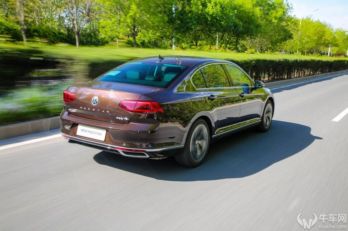 试驾新款大众迈腾380豪华版,大众迈腾380tsidsg旗舰型试驾