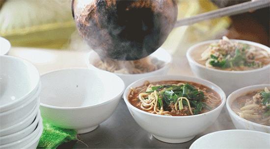 来昆明要吃什么东西比较好一点呢,去云南昆明必须吃什么