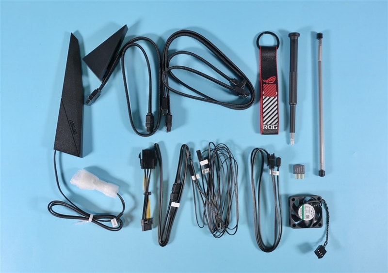 华硕ROGMAXIMUSXIIEXTREME主板评测：为什么它能值8999元