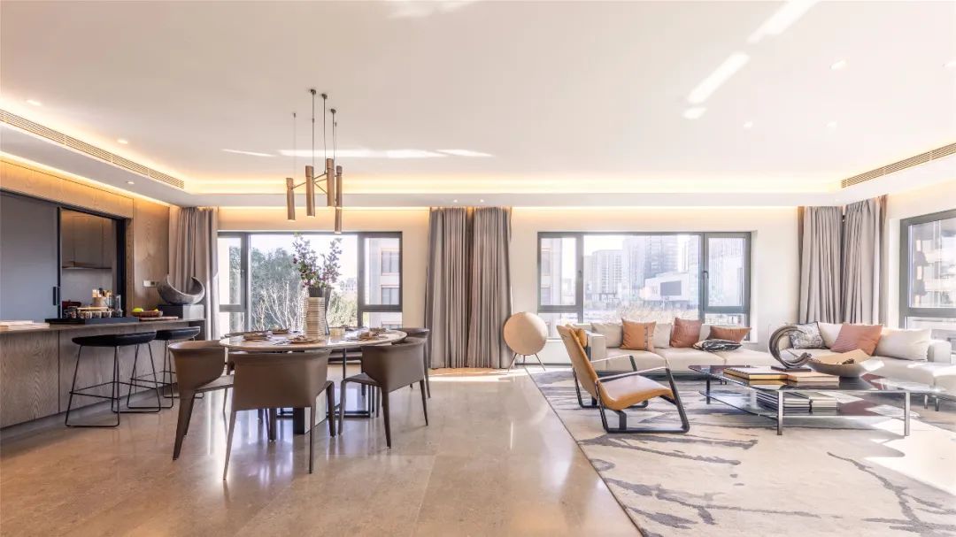 龙湖天奕三居室,龙湖天奕解锁世界前沿