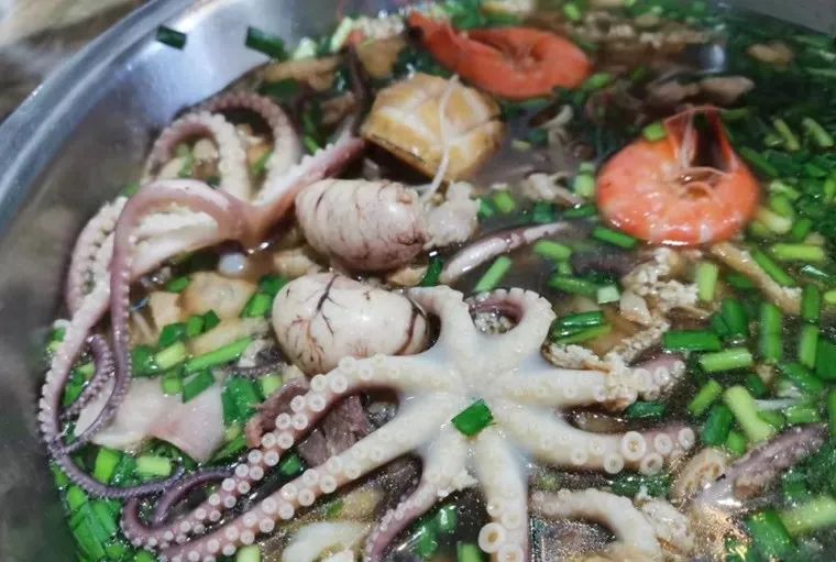 天价米粉一碗300多,天价米粉45元