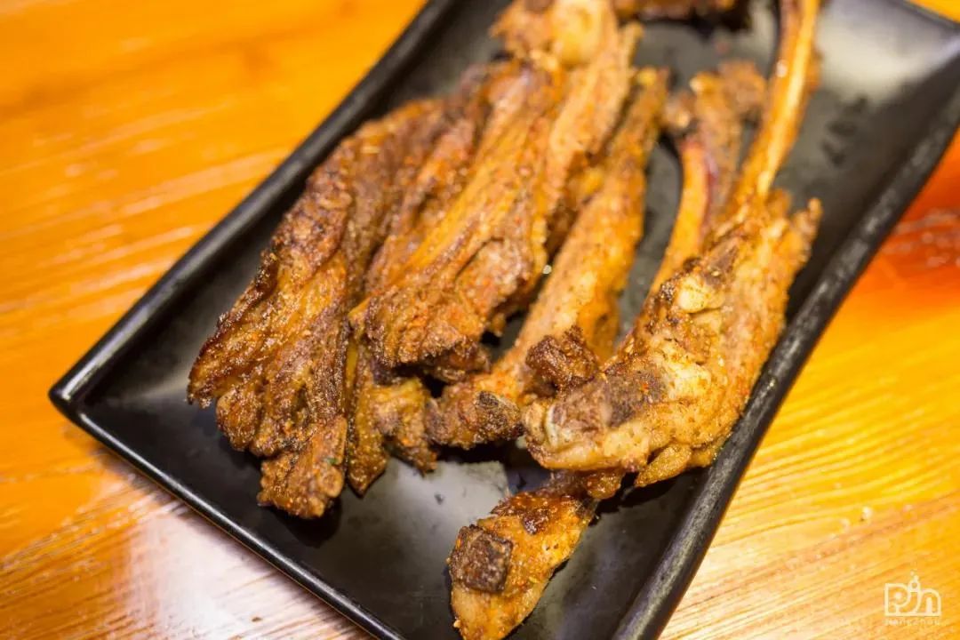 36000方!杭州城西这家社区mall,80%是烟火气小馆!100块吃8个经典老菜,还有思聪打卡店