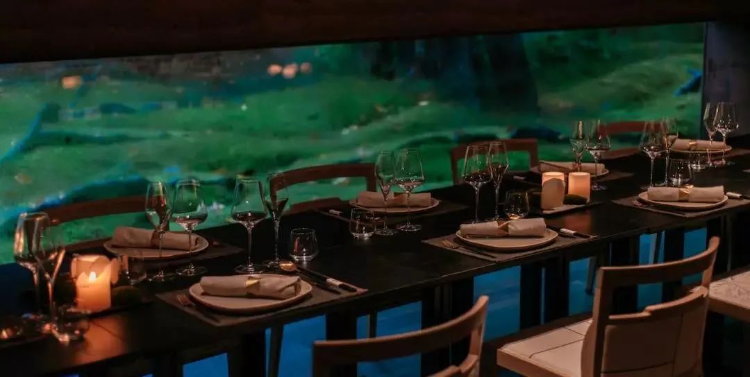 人均1280的餐厅,人均120的砂锅店