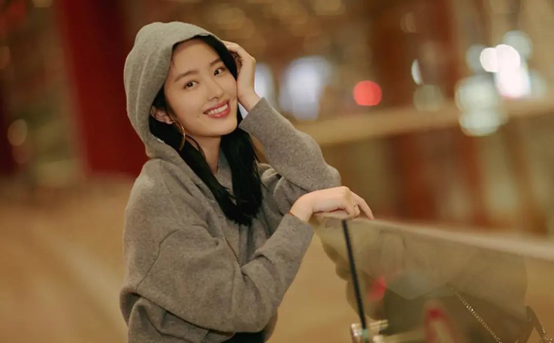 冯小刚的芳华简介,芳华冯小刚三美