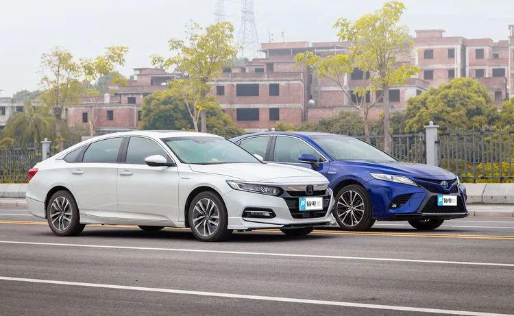 灵魂拷问:补贴6万,他真会把雅阁换成凯美瑞吗?