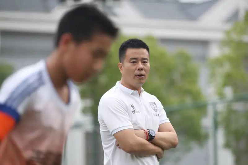 孙吉的专访视频,孙吉足球青训近况