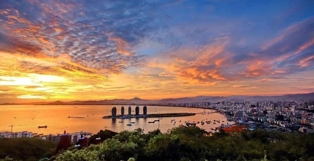 海南离岛免税购物额度10万,海南自贸港10万免税吗