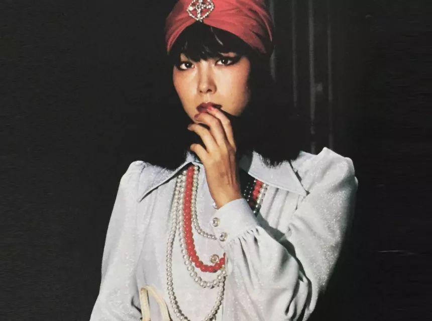 22岁出道，28岁成YSL宠儿，意外逝世13年，她仍是资生堂最爱的第一美人...