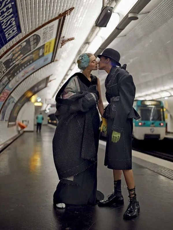 周雨彤祛痘神器,周雨彤的泪沟神器