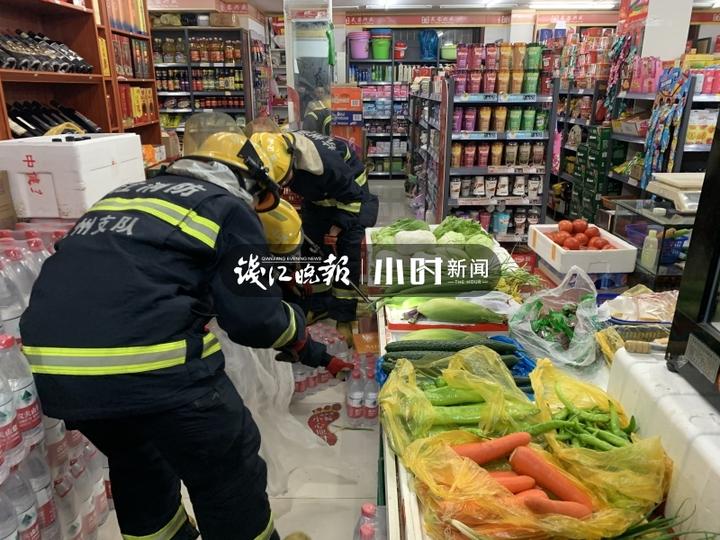 风油精比雄黄更有效驱蛇,大蒜风油精驱蛇原理