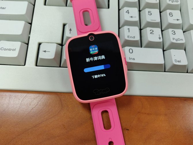 糖猫智能儿童电话手表视频,糖猫teemo搜狗智能机器人r1