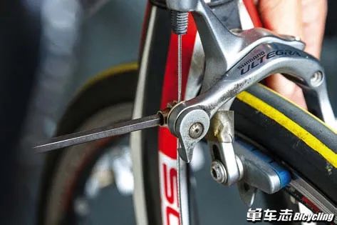 什么时候换刹车线,全刹变速线和刹车线多久一换