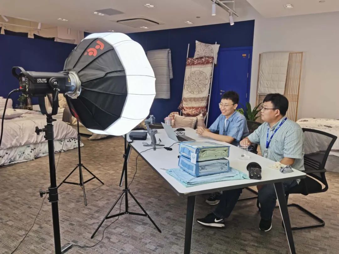 老朋友+新面孔，“云上”会程过半他们的接单成果咋样？