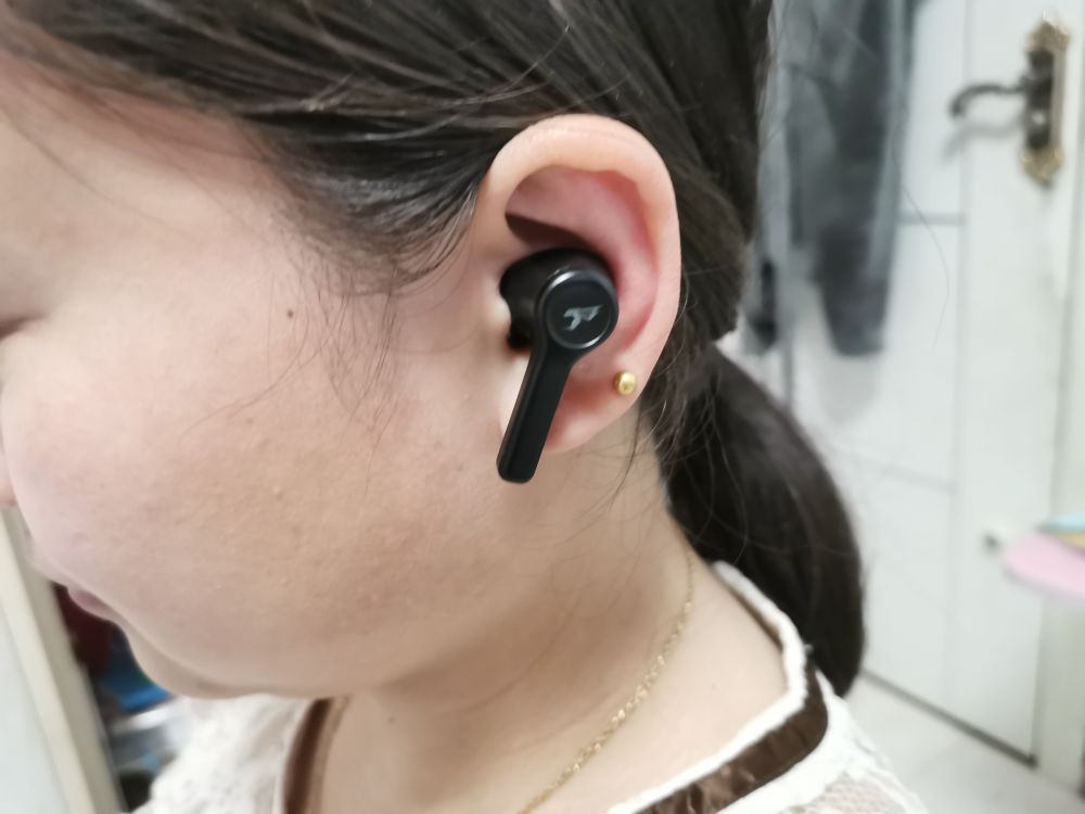 硕美科gx501蓝牙耳机打游戏,西伯利亚w2和硕美科gx501