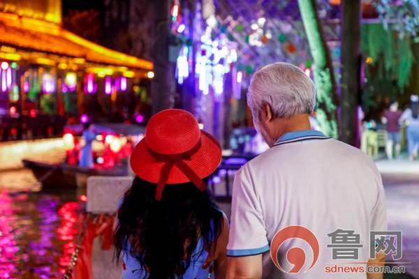 父亲节古城旅游,台儿庄古城父亲节