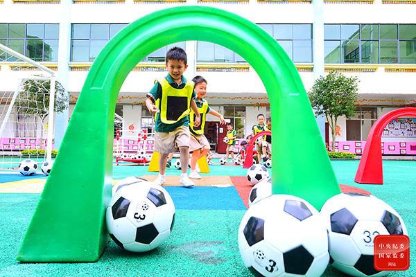 怎么保持镜头的流畅性,保持手机镜头稳定