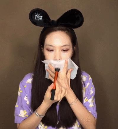 盘点女生遇到的尴尬瞬间,女生一定要知道的尴尬小妙招