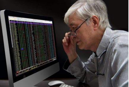 手中股票天天盘中冲高回落,手里股票一直上涨怎么补仓