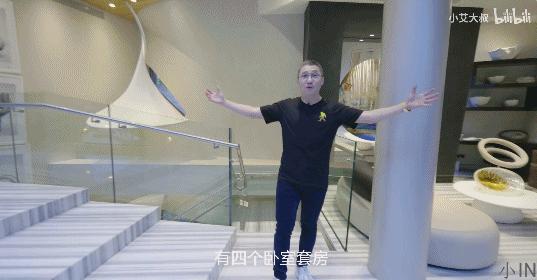 成都1.5亿豪宅火了！一小张地毯10w，买就送游艇码头，网友：都很满意，就差钱了