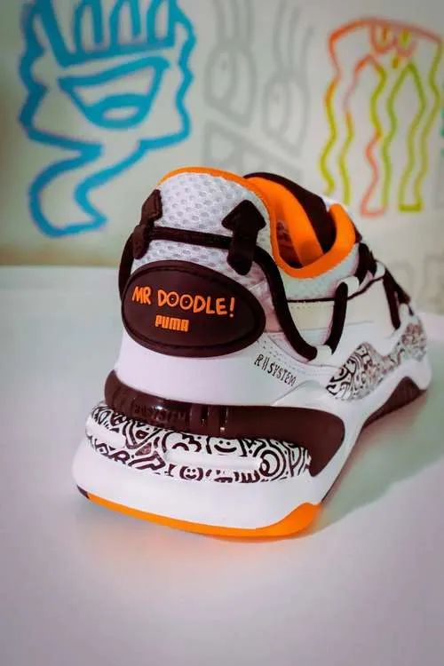 puma联名神仙配色,puma新款涂鸦