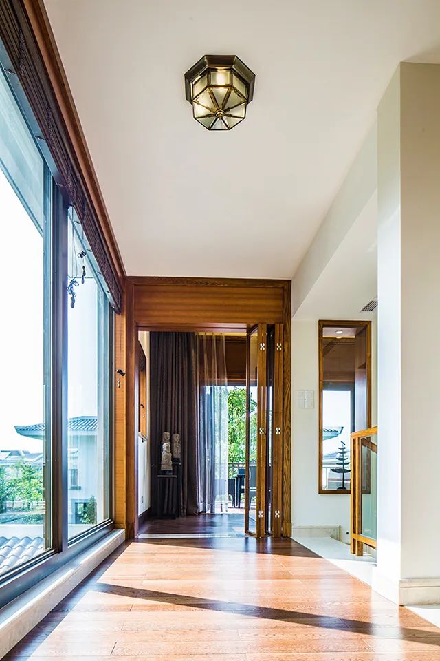 比买一送一还划算，全年不涨价！享山水画里329㎡双卧别墅，玩皮划艇漂流