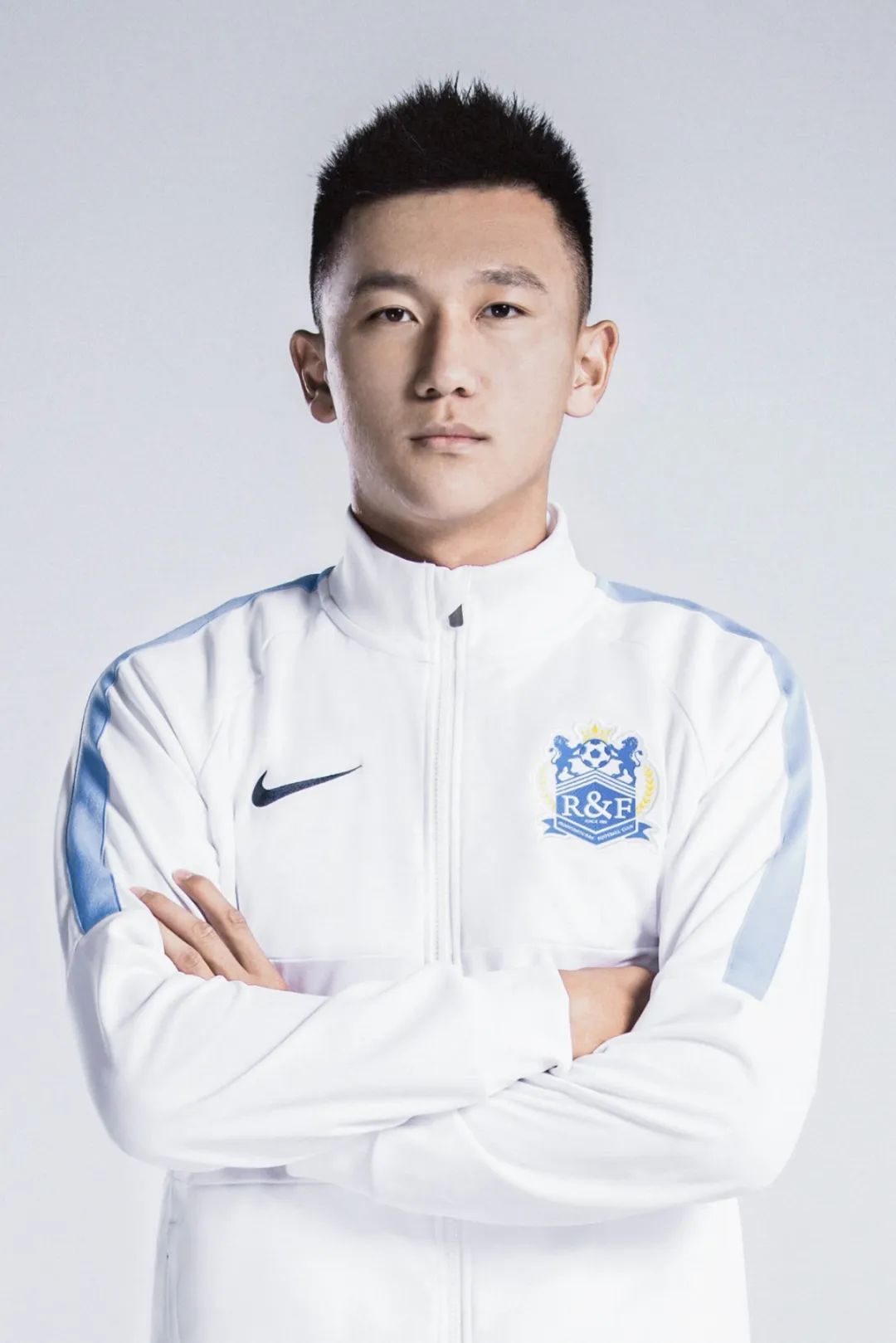 我们的全家福来啦!还有帅气的定妆照