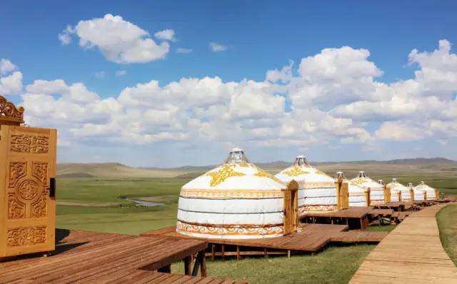 世界草原野奢帐篷酒店,为什么有人愿意住民宿