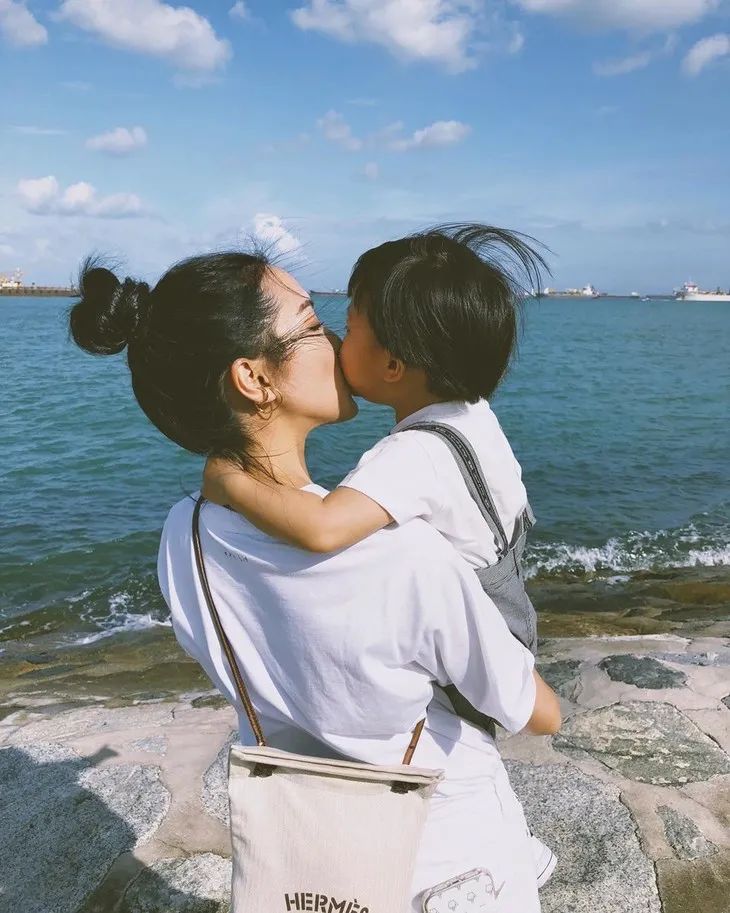 王漫妮同款包包帆布包搭配,王漫妮同款包拼接