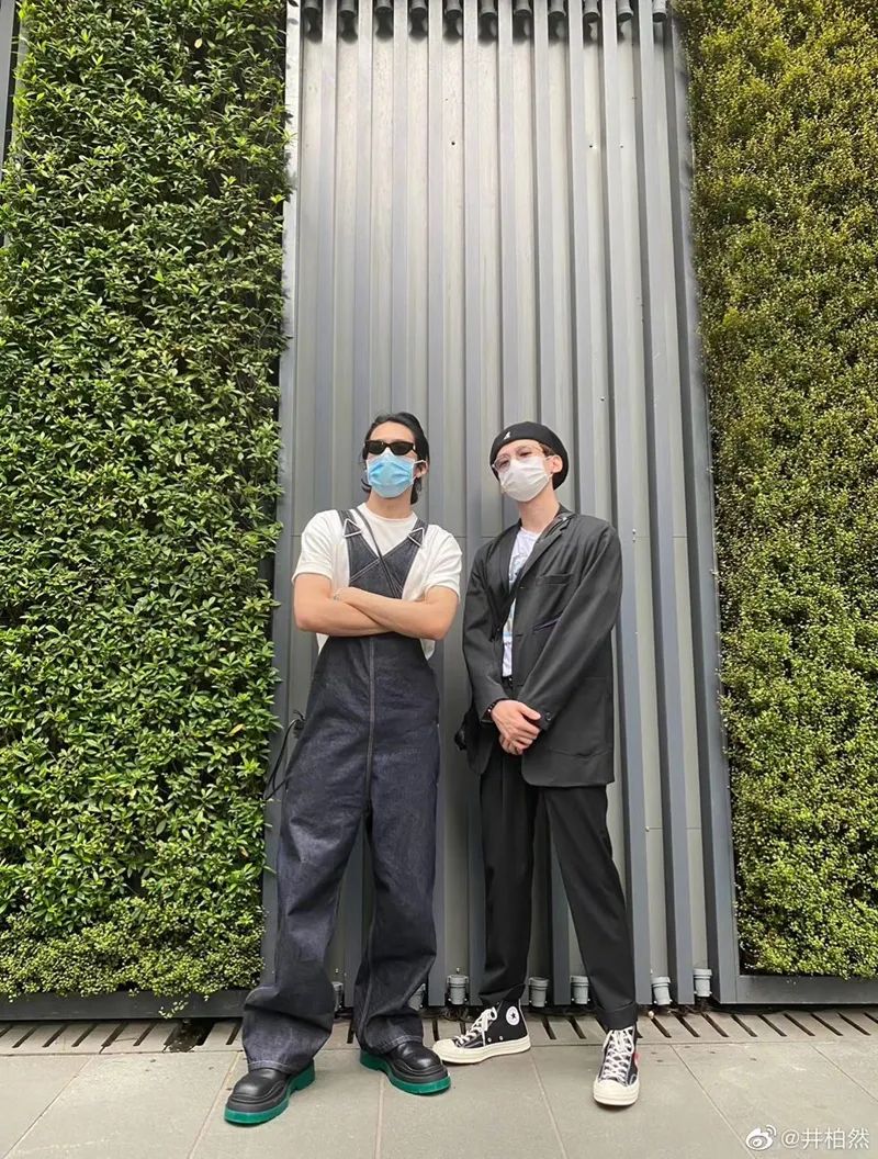 江疏影很有feel的鞋,杨幂的一字鞋子