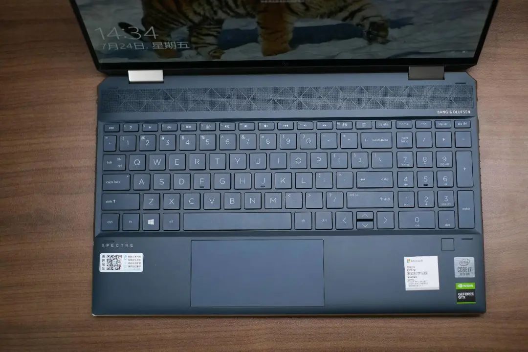 惠普spectrex36015测评,惠普spectrex360二合一功能