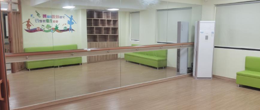 停车难综合治理民心工程全面启动,解决停车难题民生实事