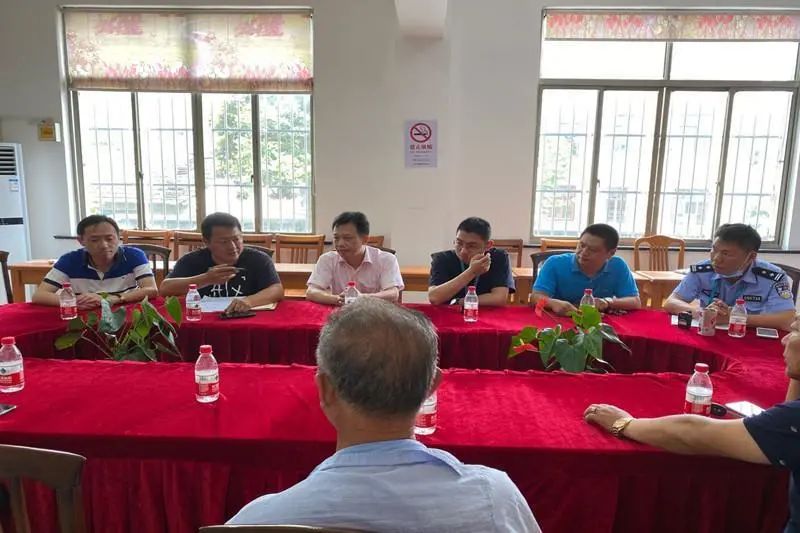 【上海公安大调研】火速清理“海量”垃圾,为民纾困解忧办实事