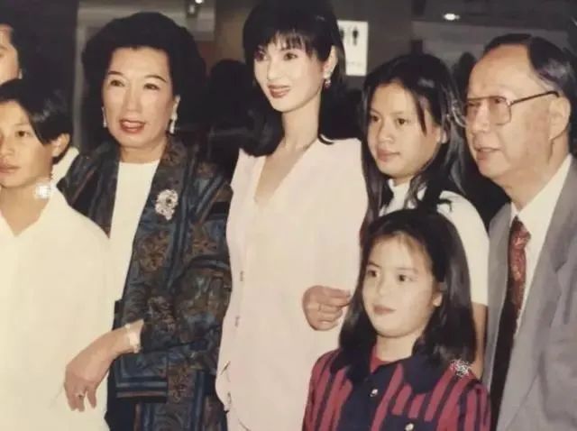 奚梦瑶自曝生活迁就何猷君,奚梦瑶哪一年跟何猷君在一起