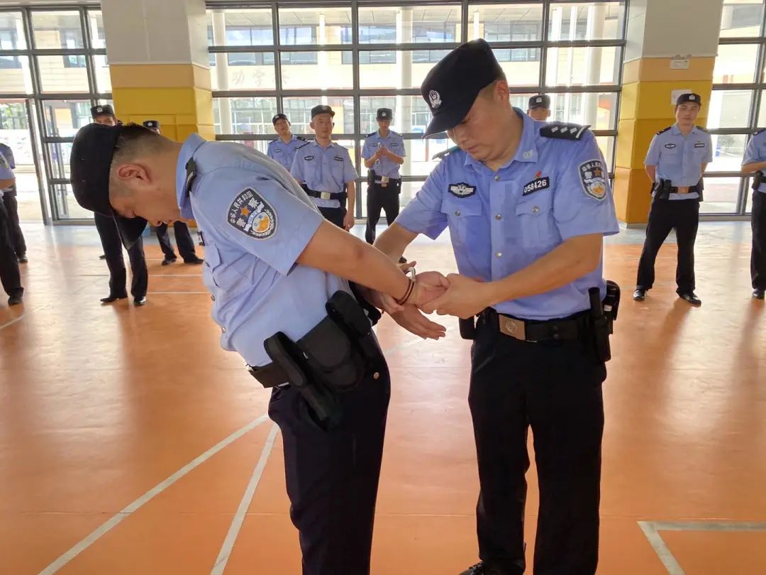 公安实战大练兵纪实,全国公安机关警务实战大练兵