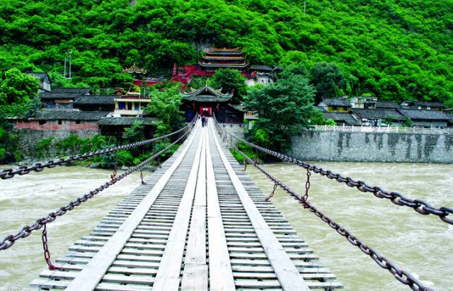 7-8月份甘孜旅游最佳地方,正是赏景好时节