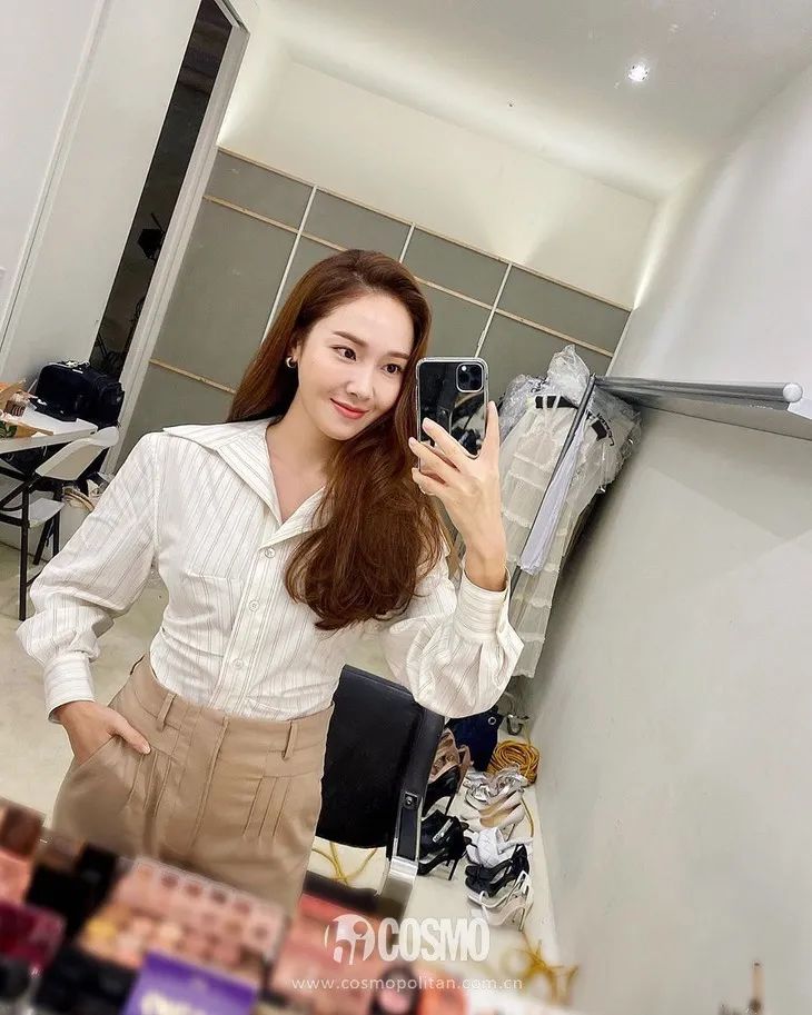 郑秀妍衬衫搭配,郑秀妍2022春夏穿搭