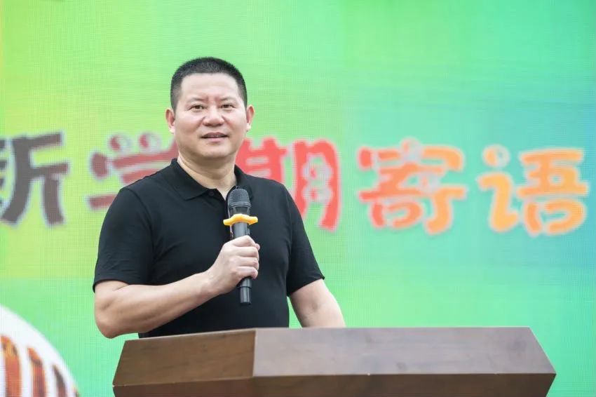 童年是充满诗意的,书香人生诗意童年